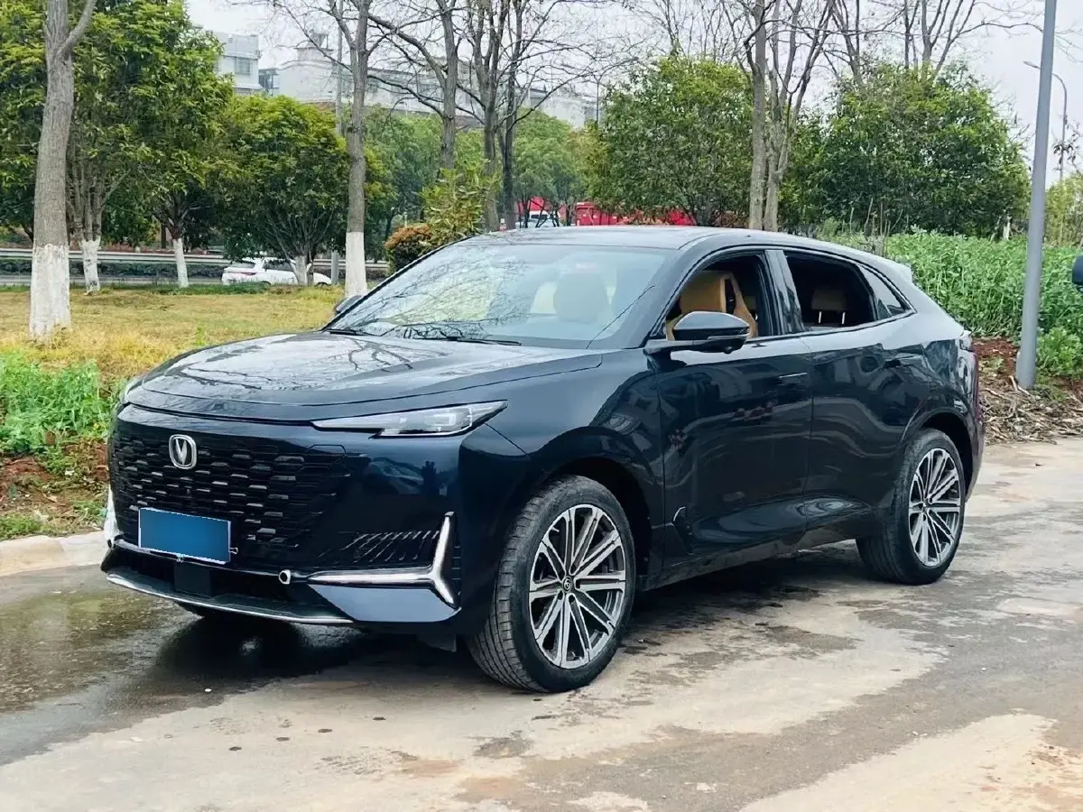 2021 ChangAn UNI-K 2.0T 233HP L4 8AT