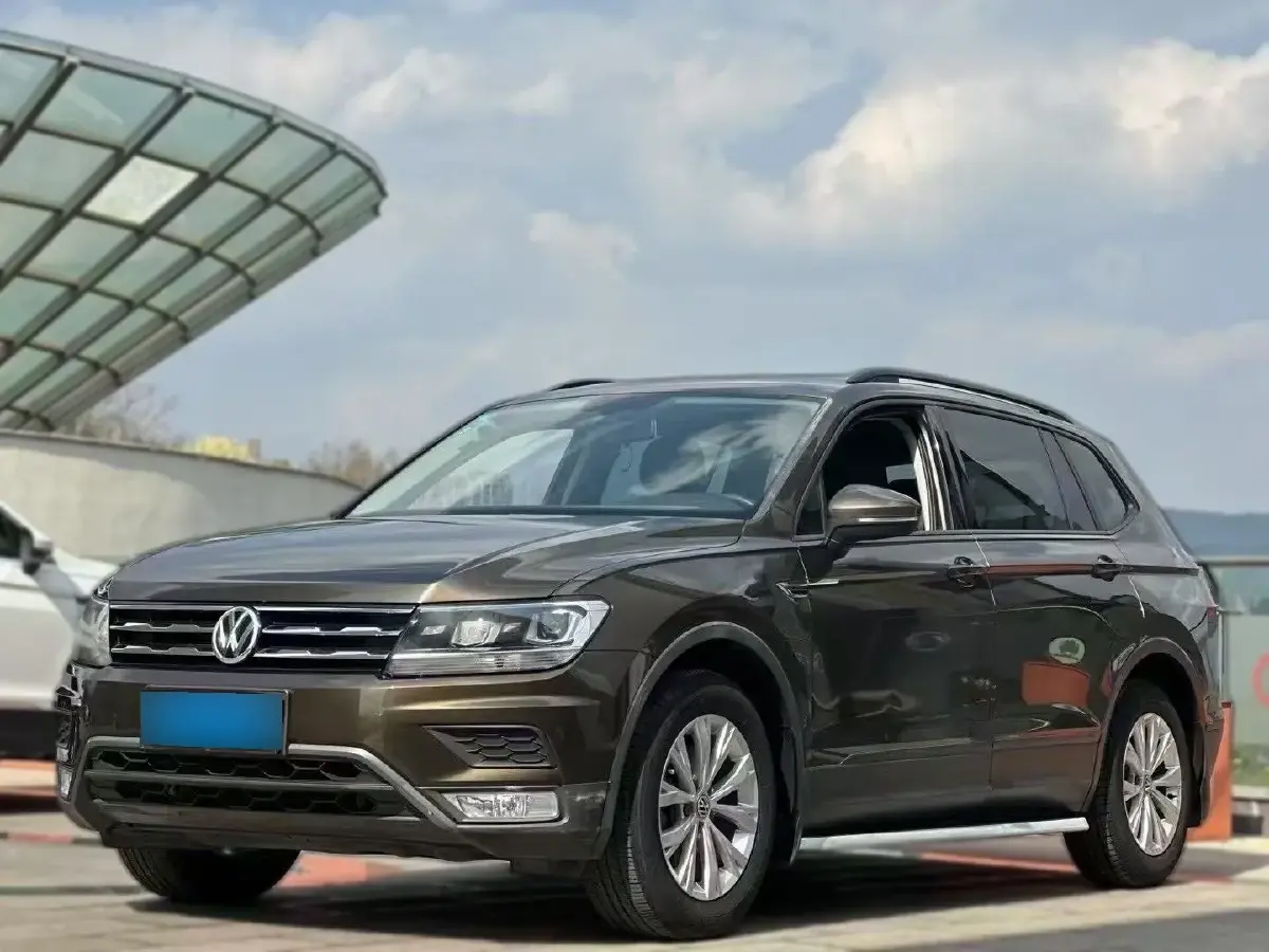 2017 Volkswagen Tiguan 1.8T 160HP L4 6AT