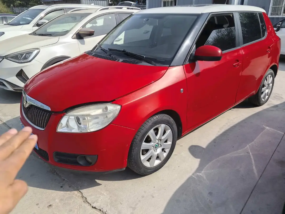 2011 Skoda Fabia 1.4L 86HP L4 6AT