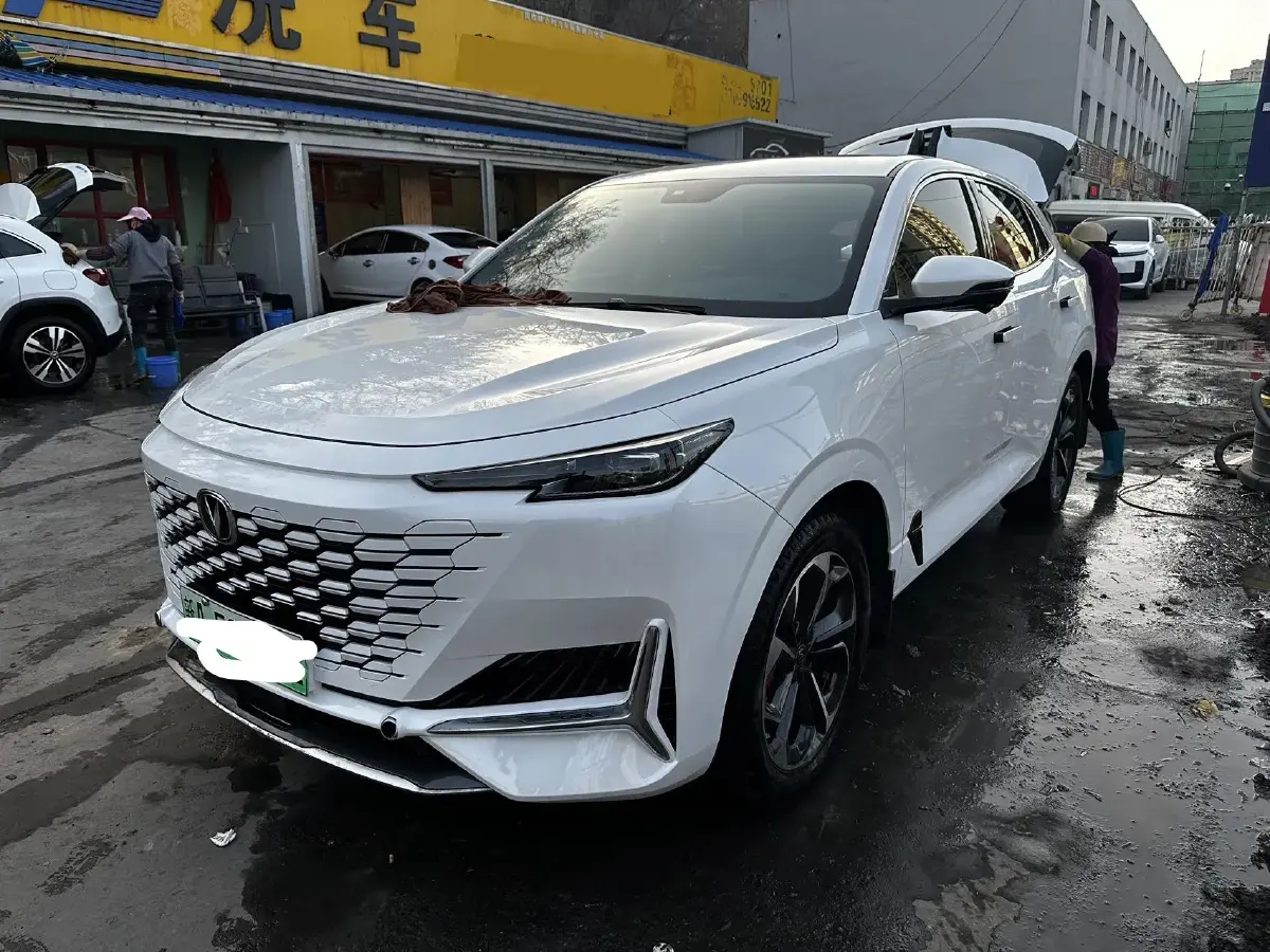 2022 ChangAn UNI-K iDD 1.5T 170HP L4 6TCT PHEV 30.74KWH
