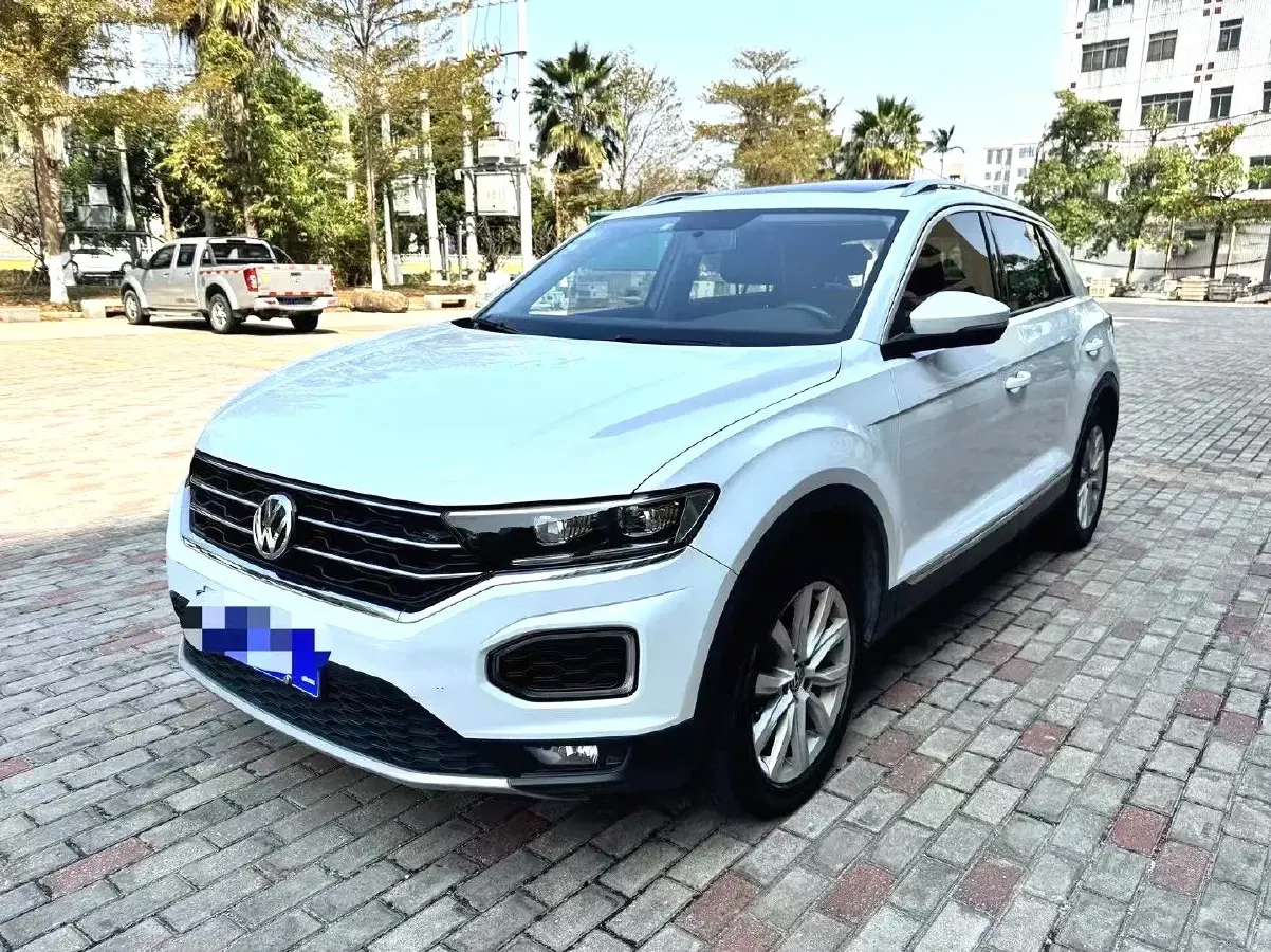 2020 Volkswagen T-Roc 1.4T 150HP L4 7DCT