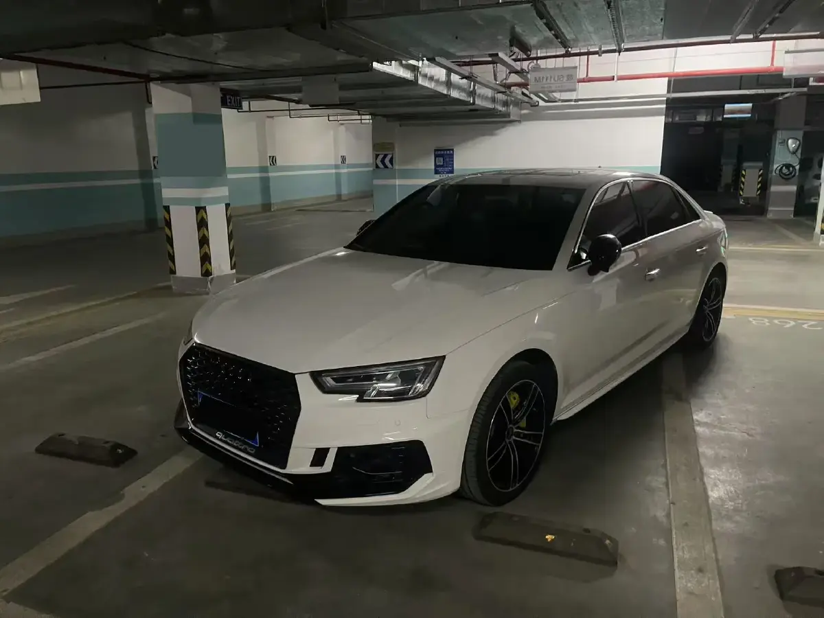 2019 Audi A4L 2.0T 190HP L4 7DCT