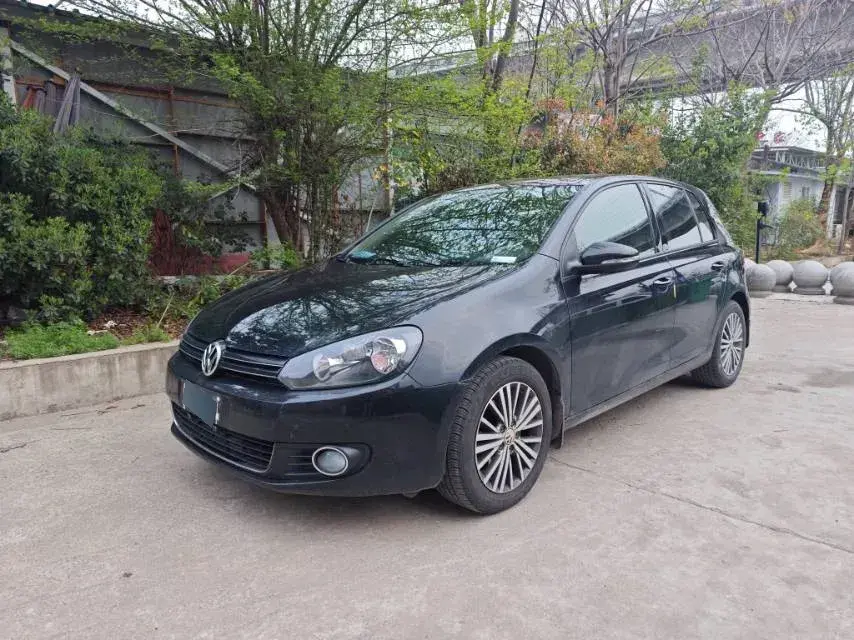 2012 Volkswagen Golf 1.4T 160HP L4 7DCT