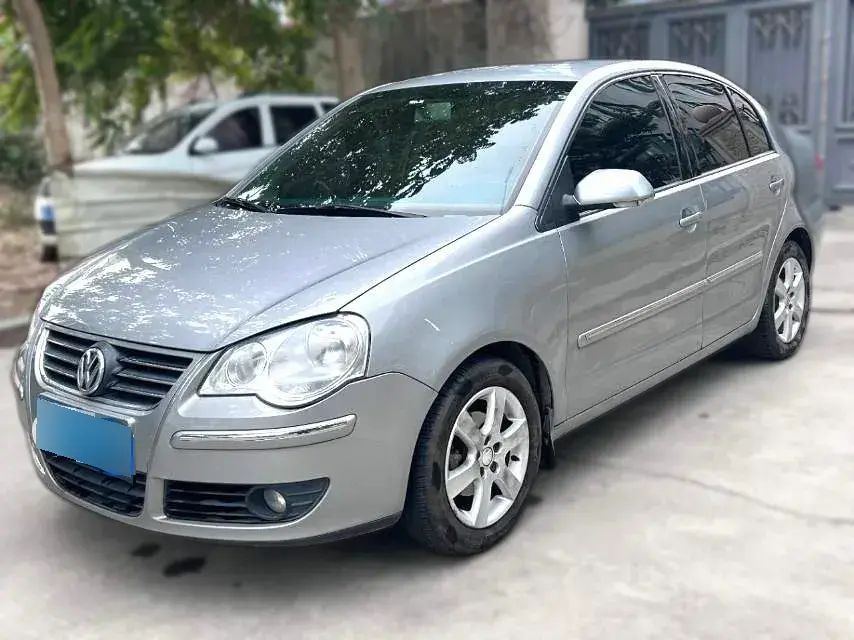 2009 Volkswagen Polo 1.6L 105HP L4 6AT