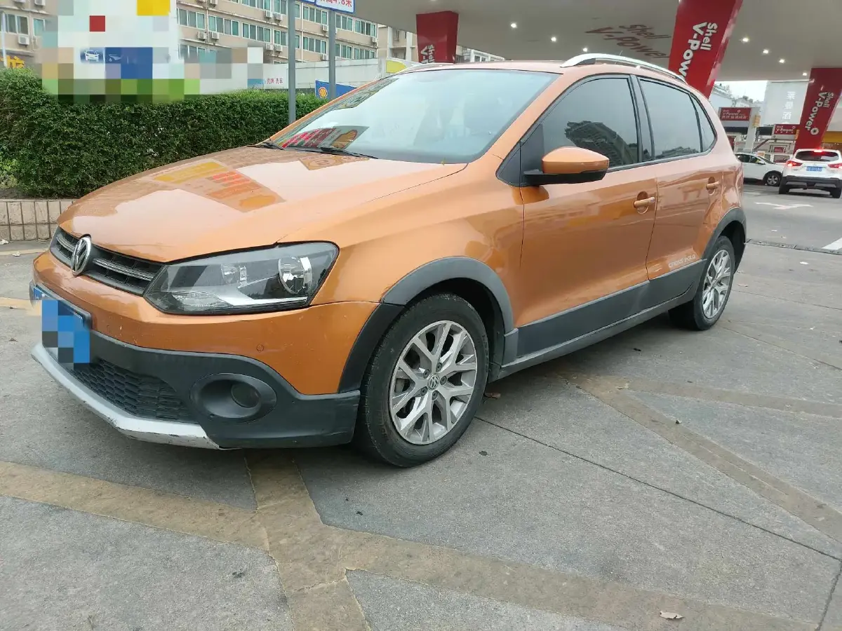 2014 Volkswagen Polo 1.6L 110HP L4 5MT