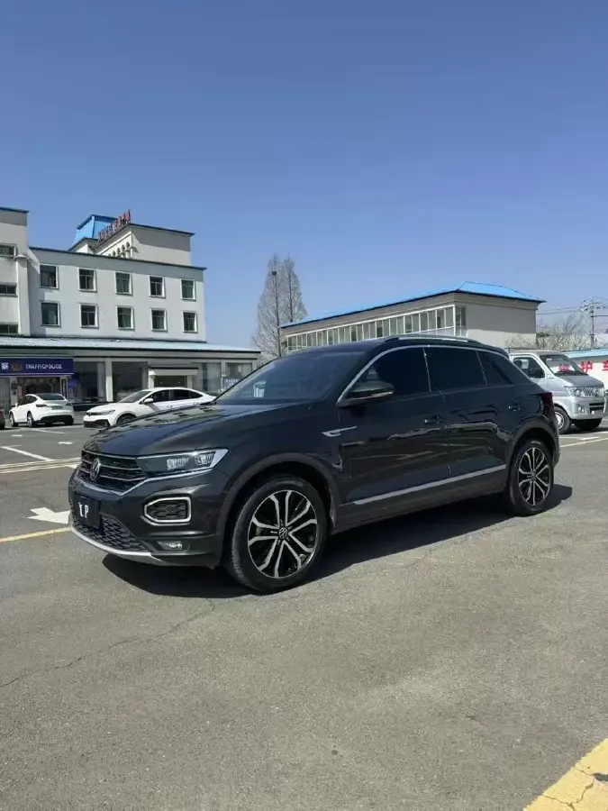 2022 Volkswagen T-Roc 1.4T 150HP L4 7DCT