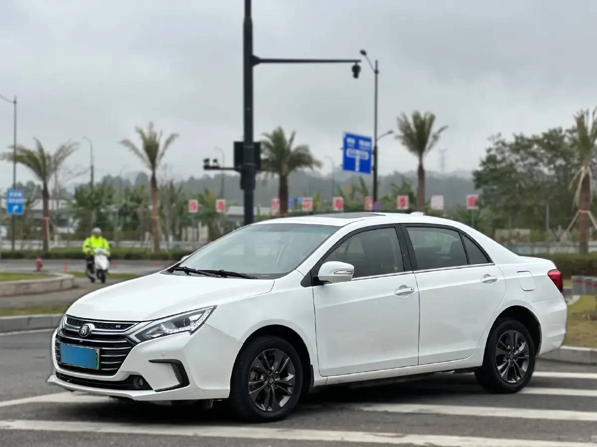 2018 BYD Qin 1.5T 154HP L4 6DCT PHEV 15.2KWH