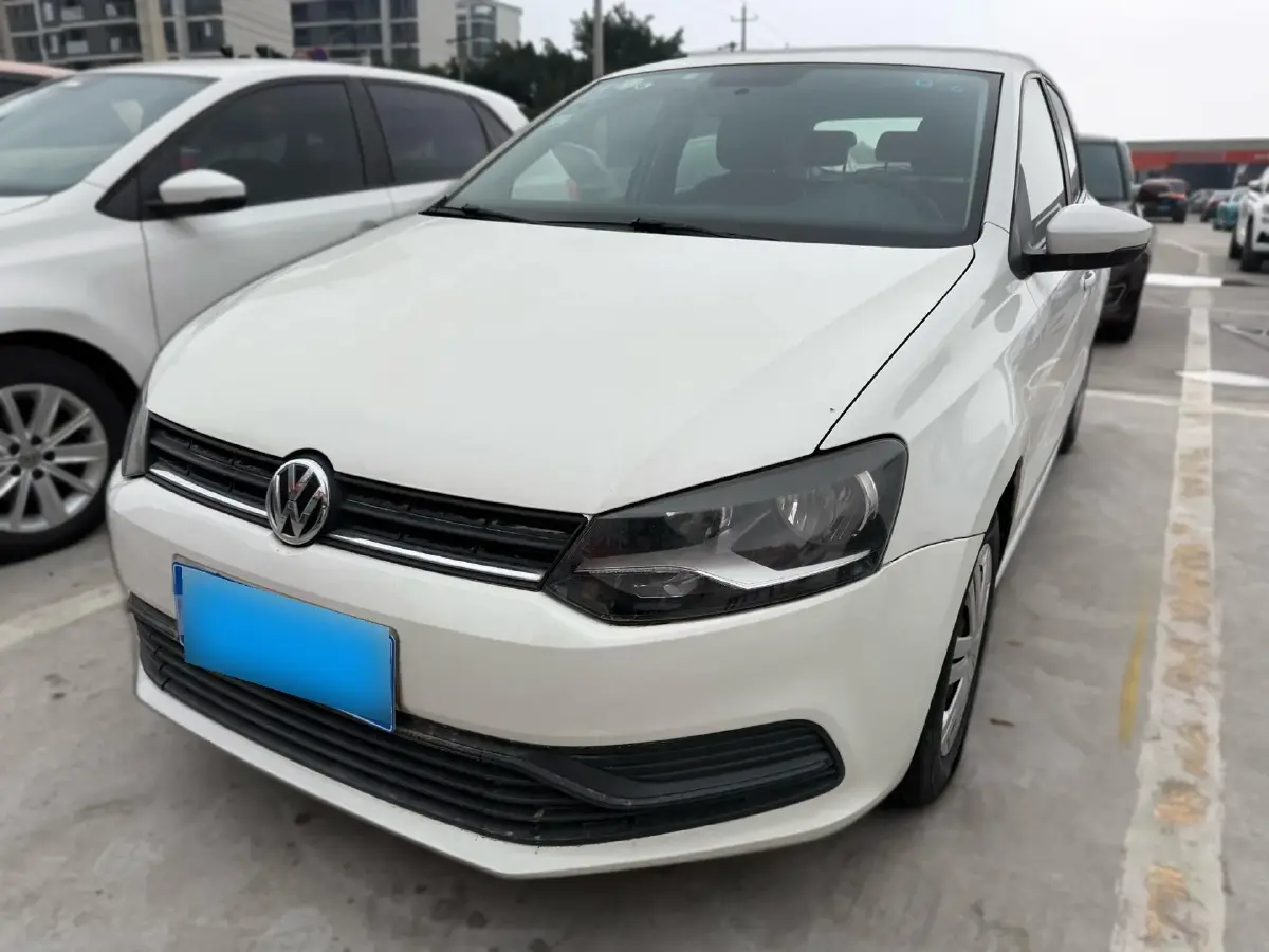 2013 Volkswagen Polo 1.4L 86HP L4 5MT