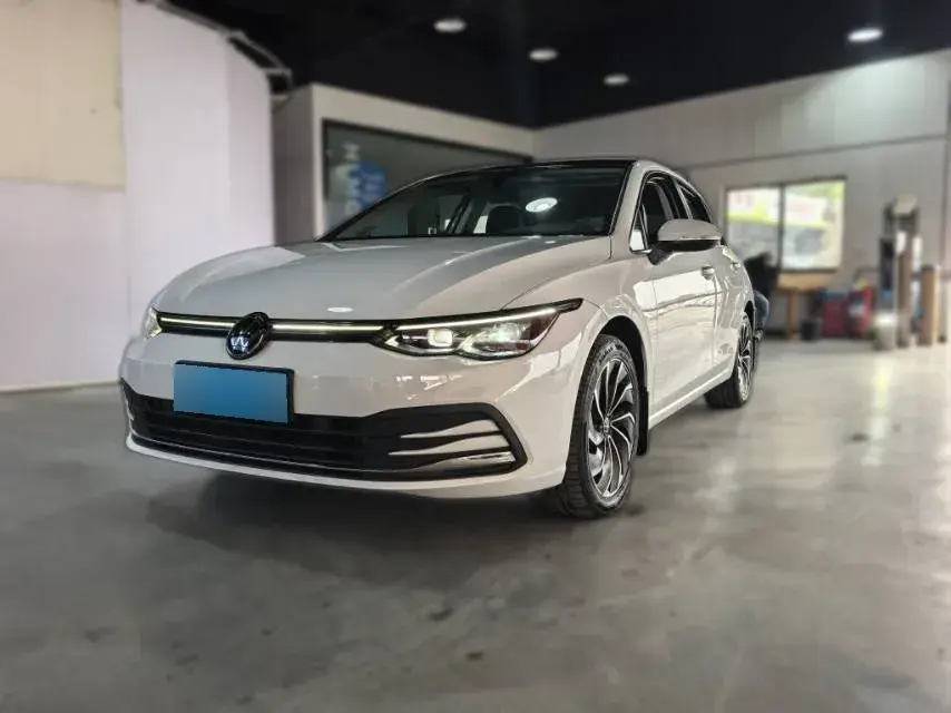 2021 Volkswagen Golf 1.4T 150HP L4 7DCT 2021 Volkswagen Golf 1.4T 150HP L4 7DCT