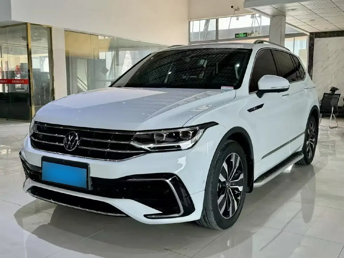 2023 Volkswagen Tiguan L 2.0T 186HP L4 7DCT