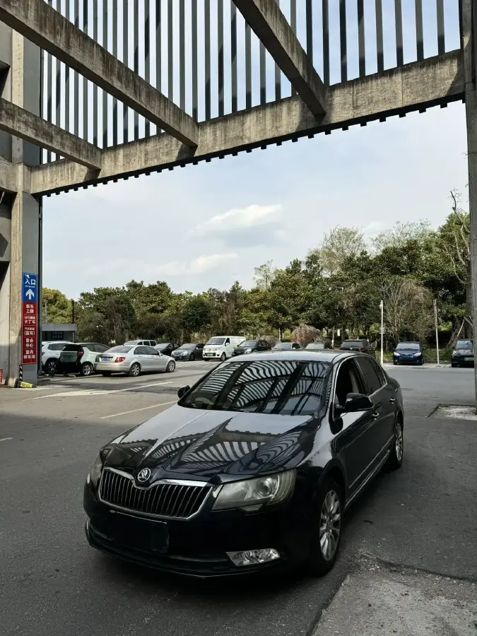 2013 Skoda Superb 1.8T 160HP L4 6AT