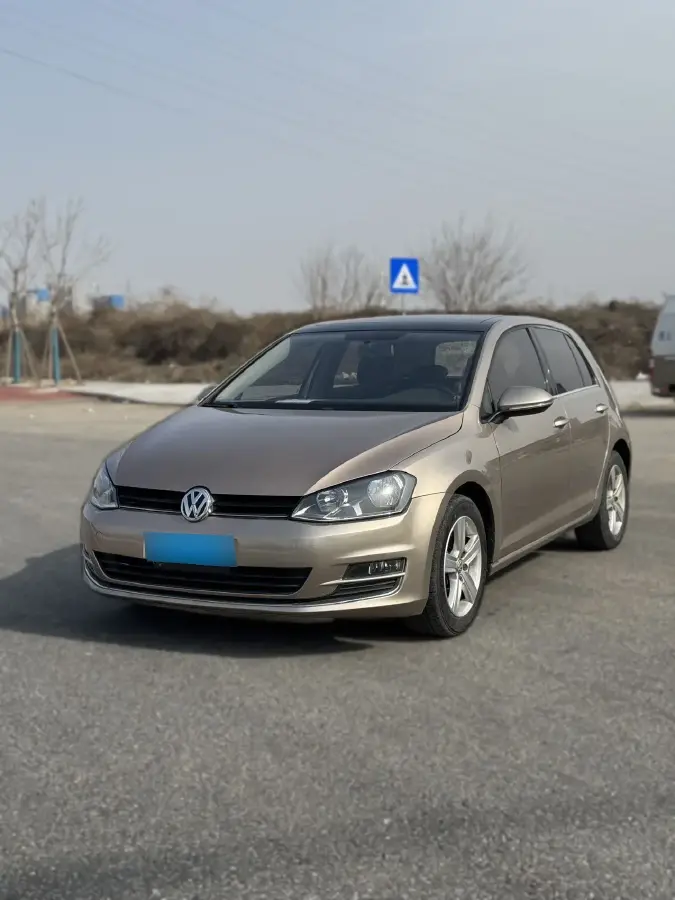 2014 Volkswagen Golf 1.4T 131HP L4 7DCT