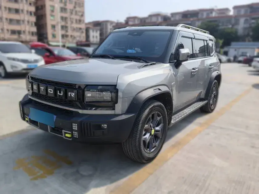 2023 Jetour Traveller 2.0T 254HP L4 7DCT