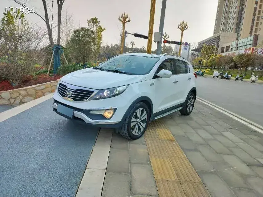 2014 Kia Sportage R 2.0L 165HP L4 6AT