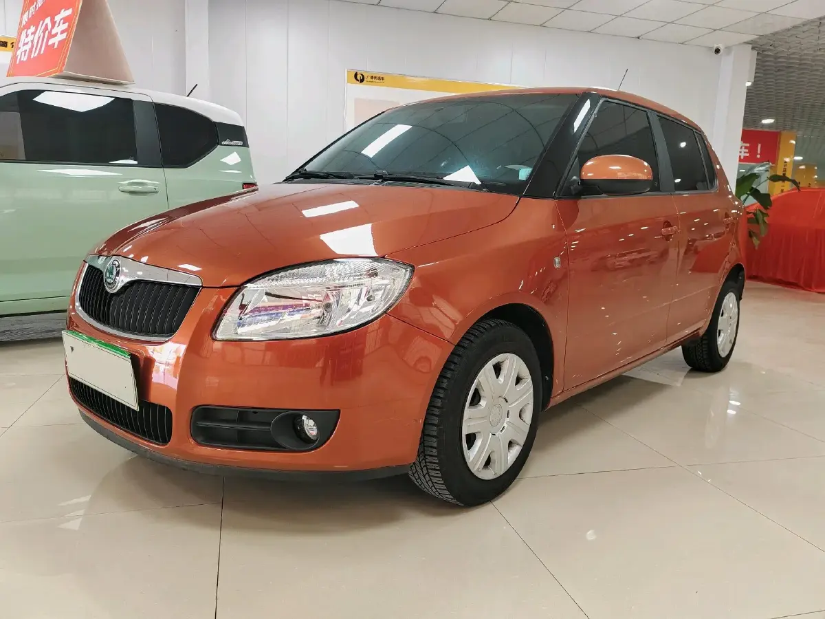 2011 Skoda Fabia 1.4L 86HP L4 6AT