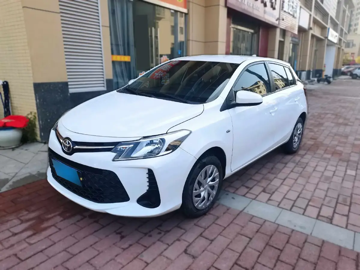 2022 Toyota Vios FS 1.5L 112HP L4 CVT