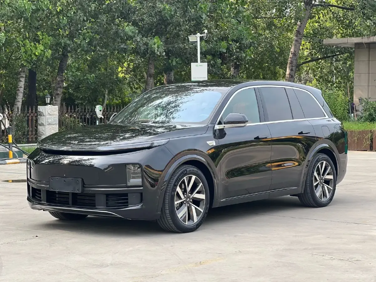 2023 Li L8 Range Extended 154HP REEV 40.9KWH