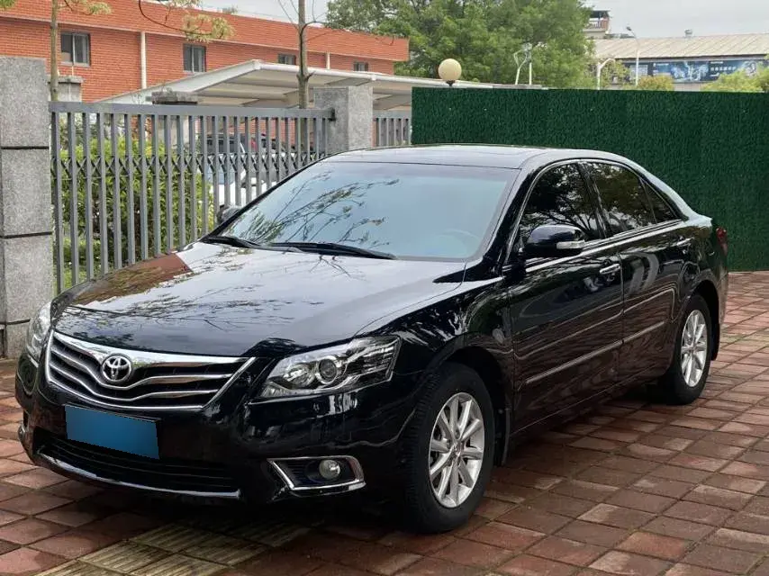 2013 Toyota Camry 2.0L 147HP L4 4AT