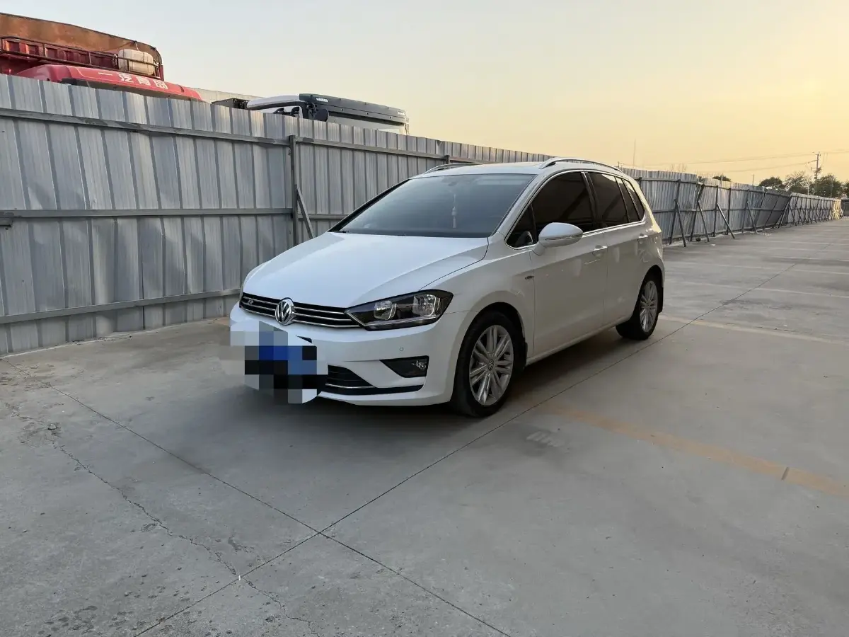 2016 Volkswagen Golf Sportsvan 1.4T 150HP L4 7DCT