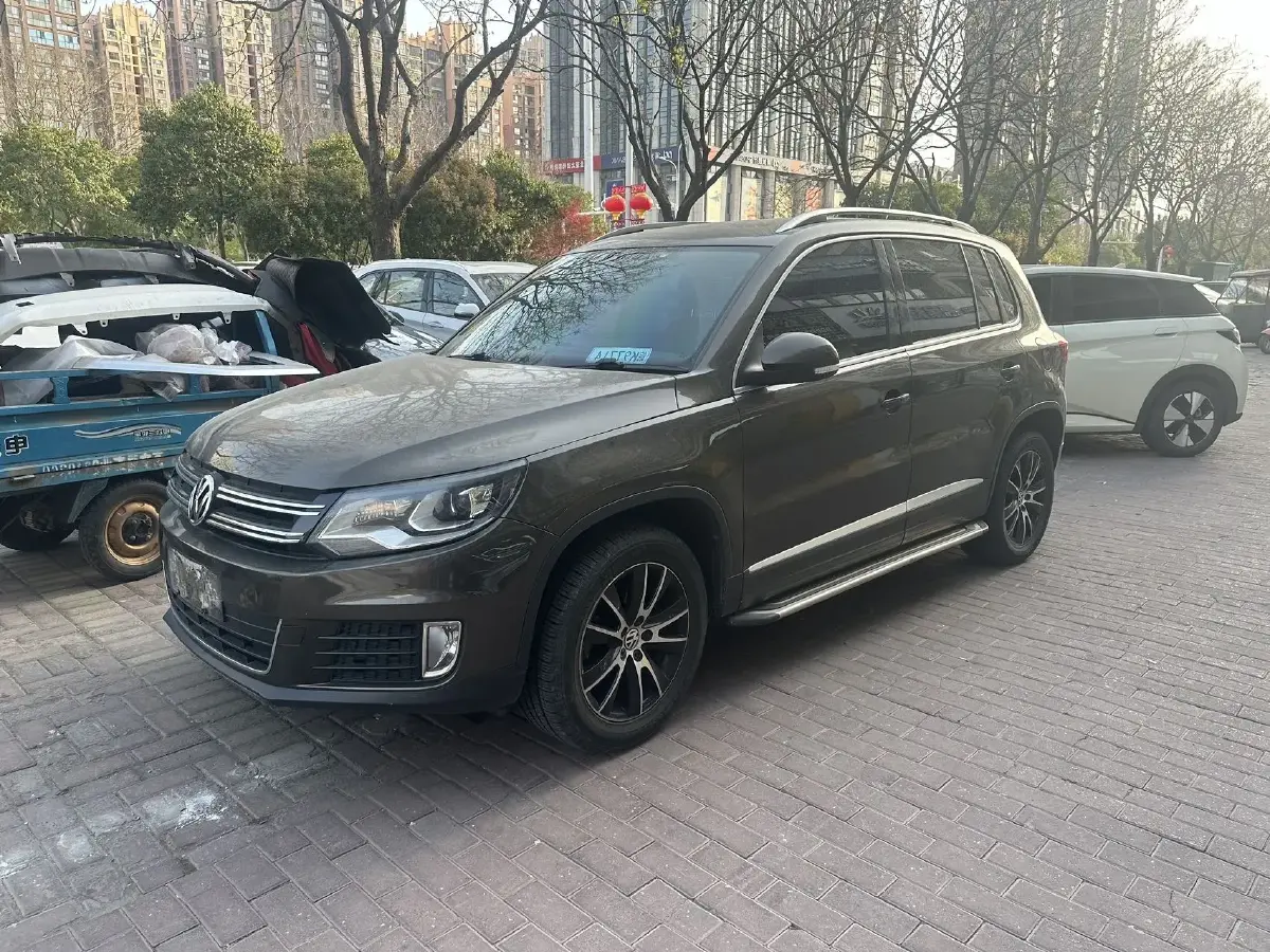 2015 Volkswagen Tiguan 1.8T 160HP L4 6AT
