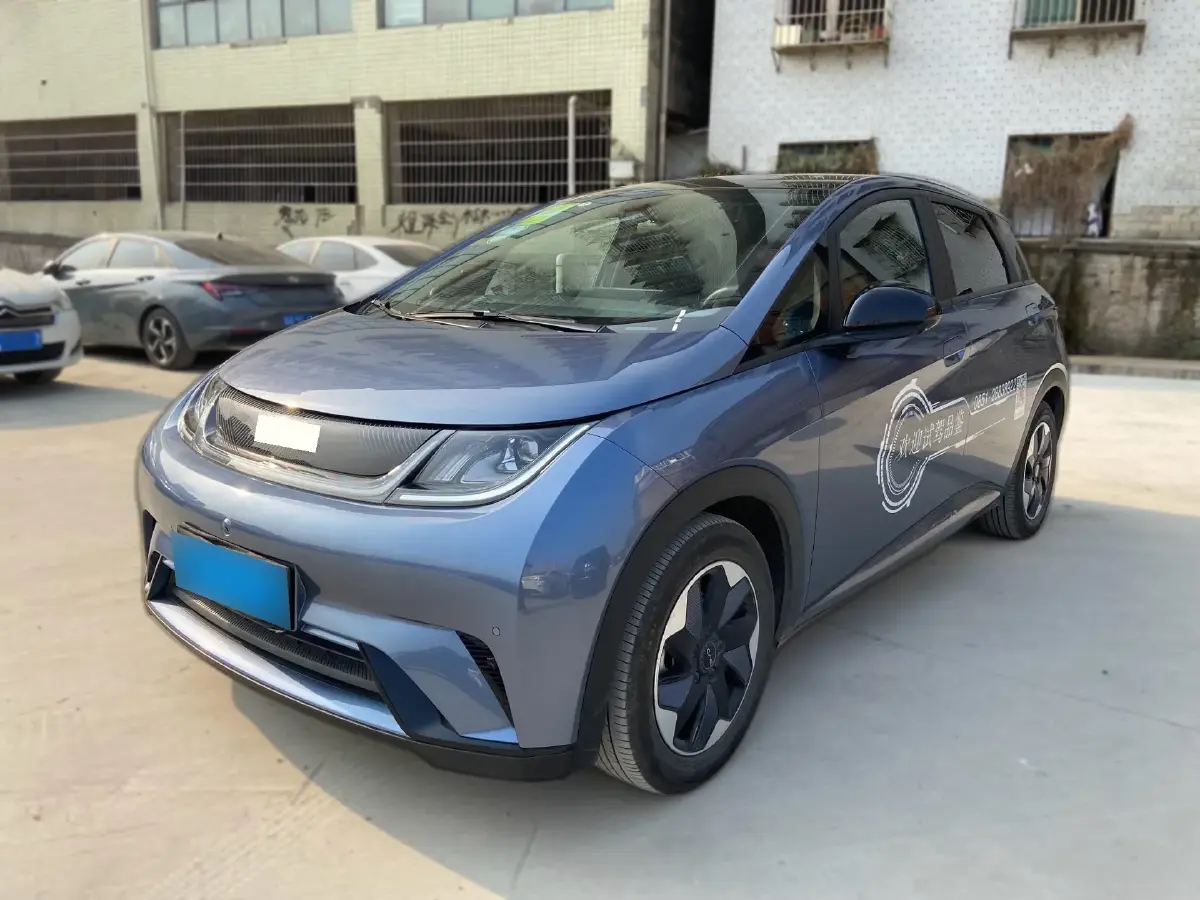 2024 BYD Dolphin BEV 44.928KWH