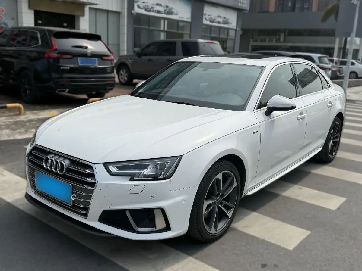 2019 Audi A4L 2.0T 190HP L4 7DCT