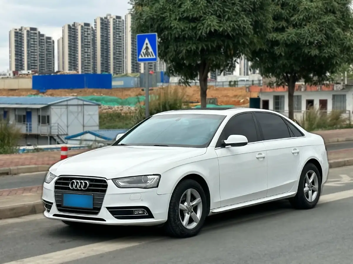 2015 Audi A4L 2.0T 180HP L4 CVT