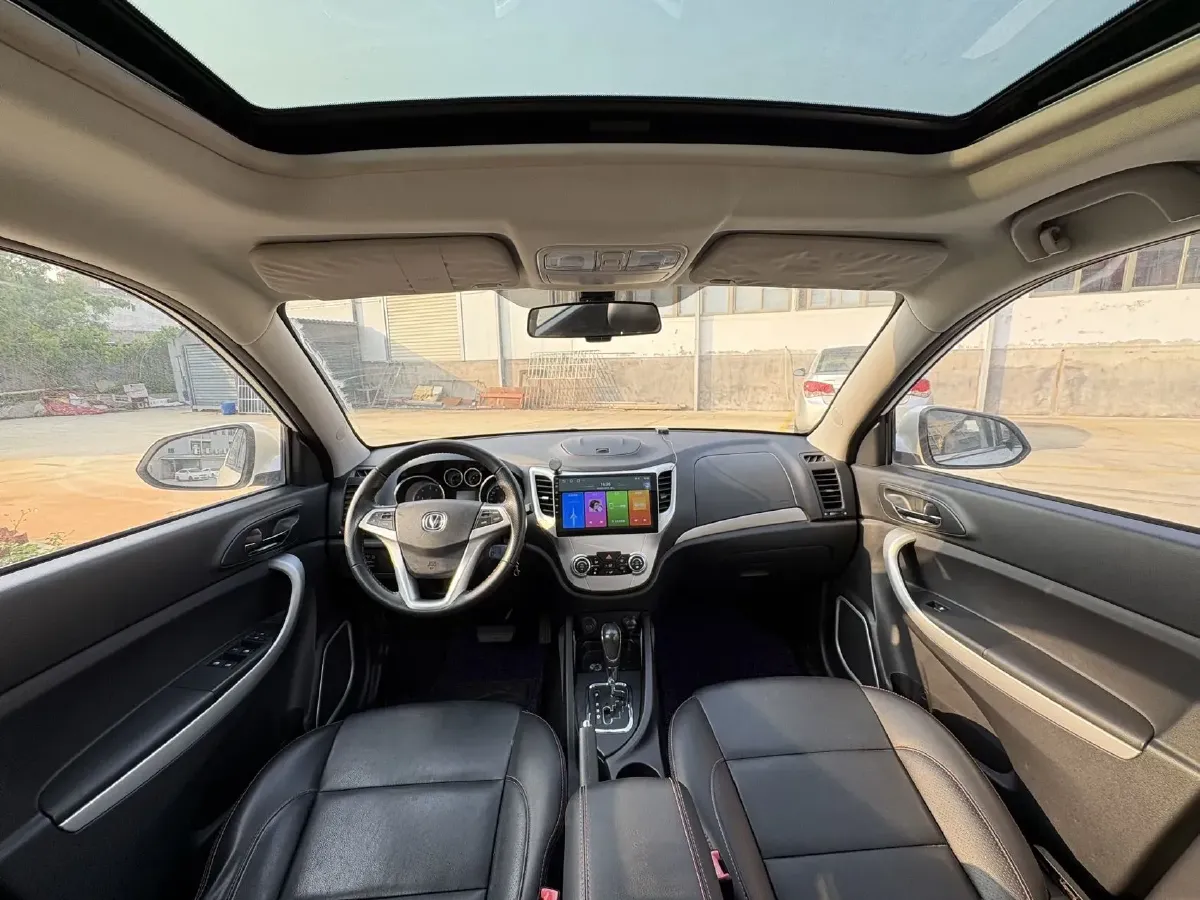 2015 ChangAn CS35 1.6L 125HP L4 5MT,autocango,china used car exporter,china ev exporter,chinese used car exporter,chinese used ev exporter