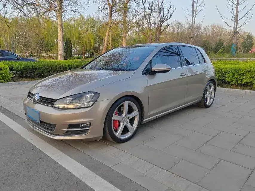 2015 Volkswagen Golf 1.4T 131HP L4 5MT