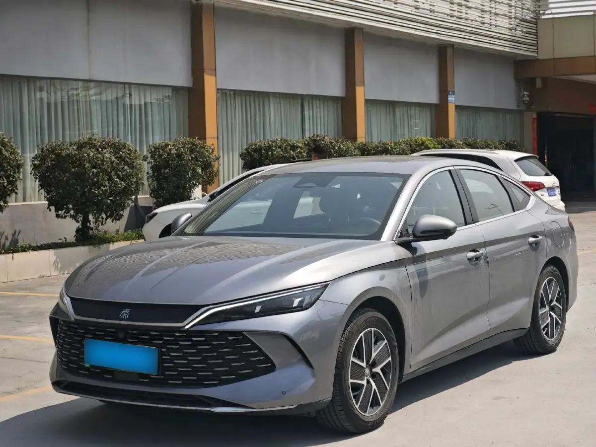 2024 BYD QinL 1.5L 101HP L4 E-CVT PHEV 15.87KWH