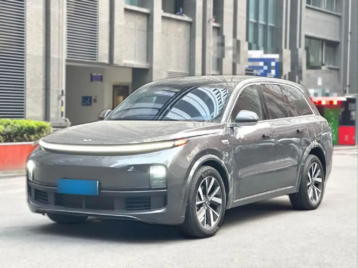 2023 Li L8 Range Extended 154HP REEV 40.9KWH