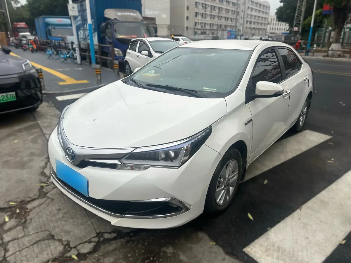 2016 Toyota Corolla 1.8L 99HP L4 E-CVT Hybrid