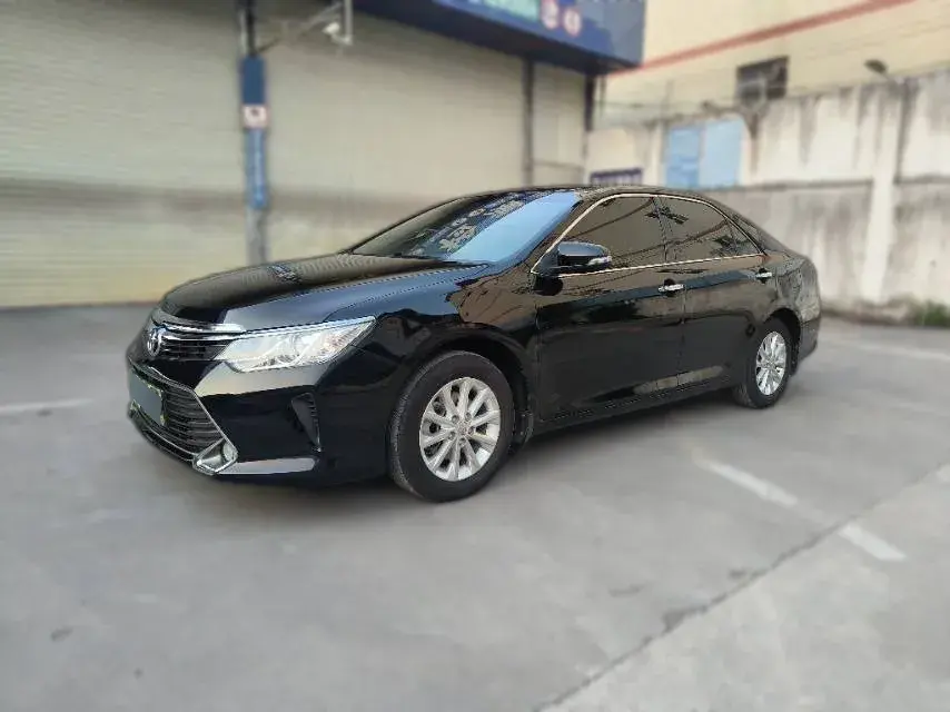 2015 Toyota Camry 2.0L 167HP L4 6AT
