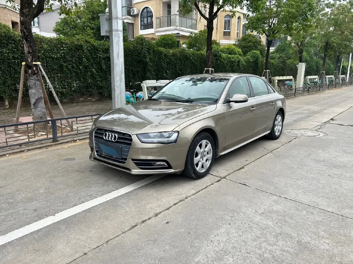 2013 Audi A4L 1.8T 160HP L4 CVT