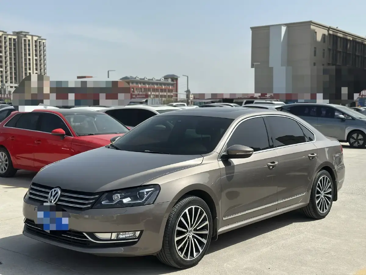 2014 Volkswagen Passat 2.0T 200HP L4 6DCT