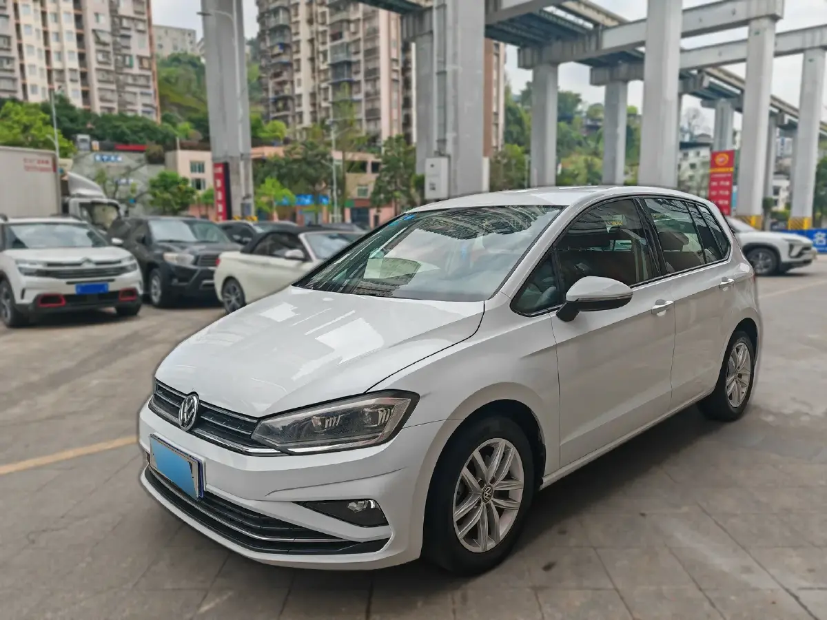 2018 Volkswagen Golf Sportsvan 1.4T 131HP L4 7DCT