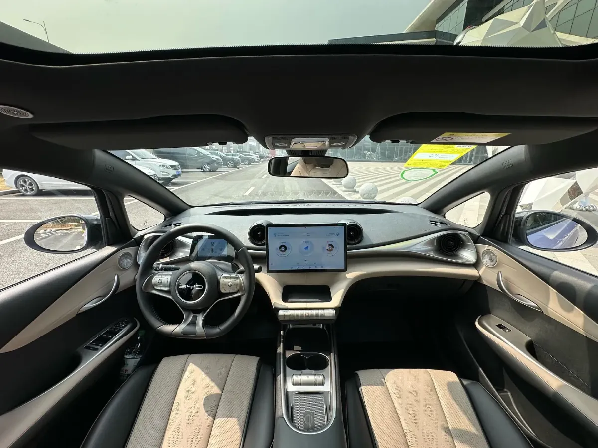 2023 BYD Dolphin BEV 44.928KWH,autocango,china used car exporter,china ev exporter,chinese used car exporter,chinese used ev exporter