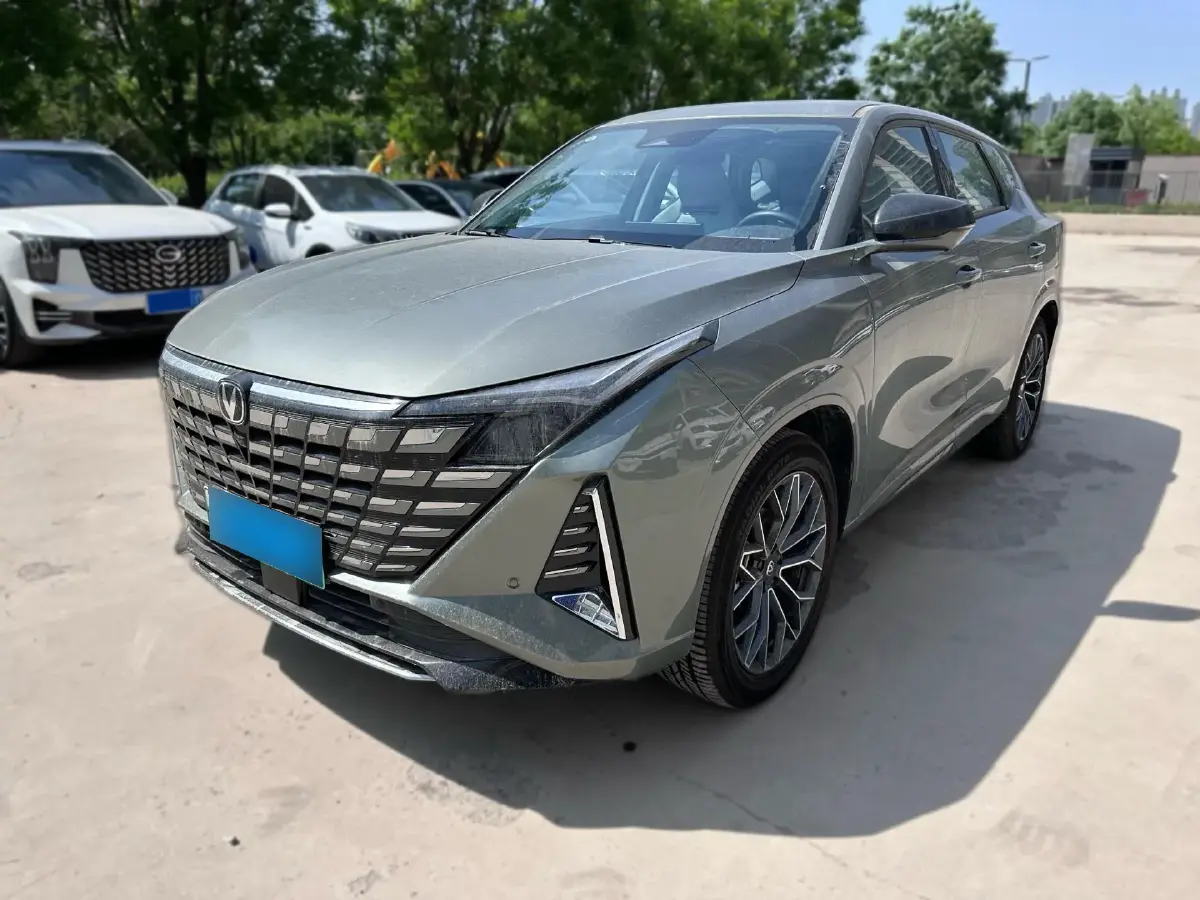 2024 ChangAn UNI-Z 1.5L 98HP L4 E-CVT PHEV 18.4KWH