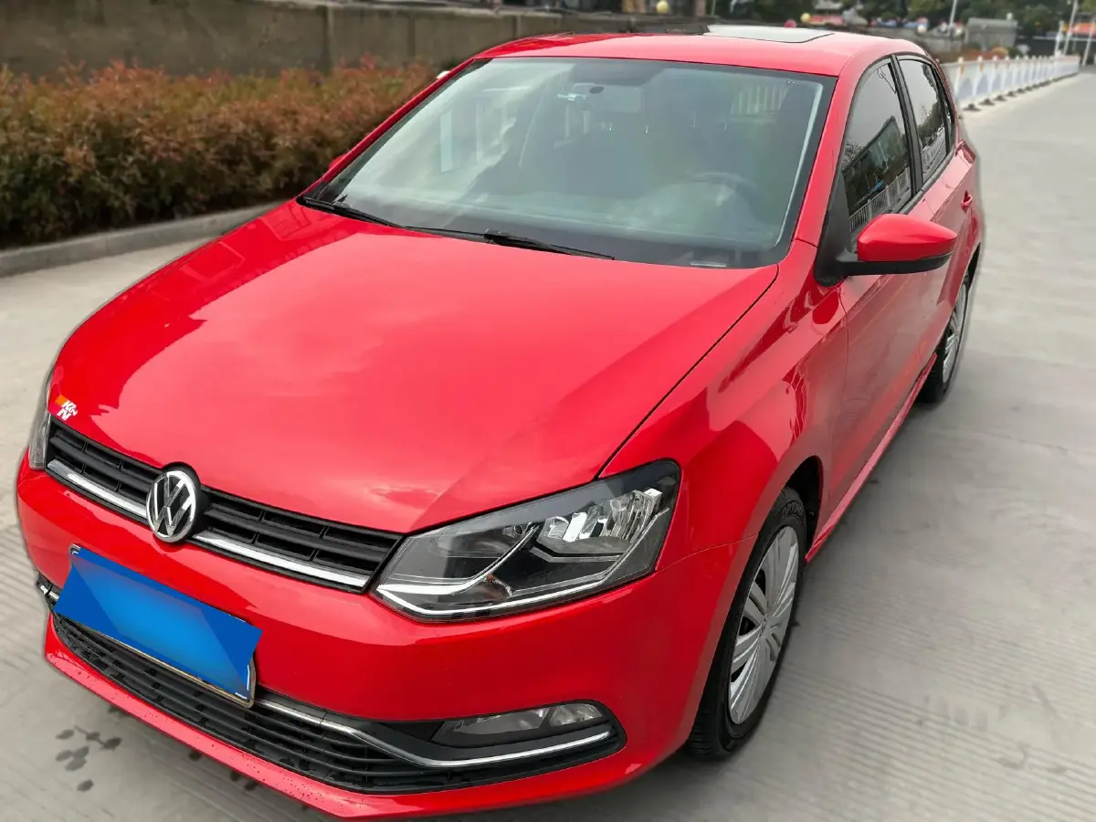 2016 Volkswagen Polo 1.6L 110HP L4 5MT