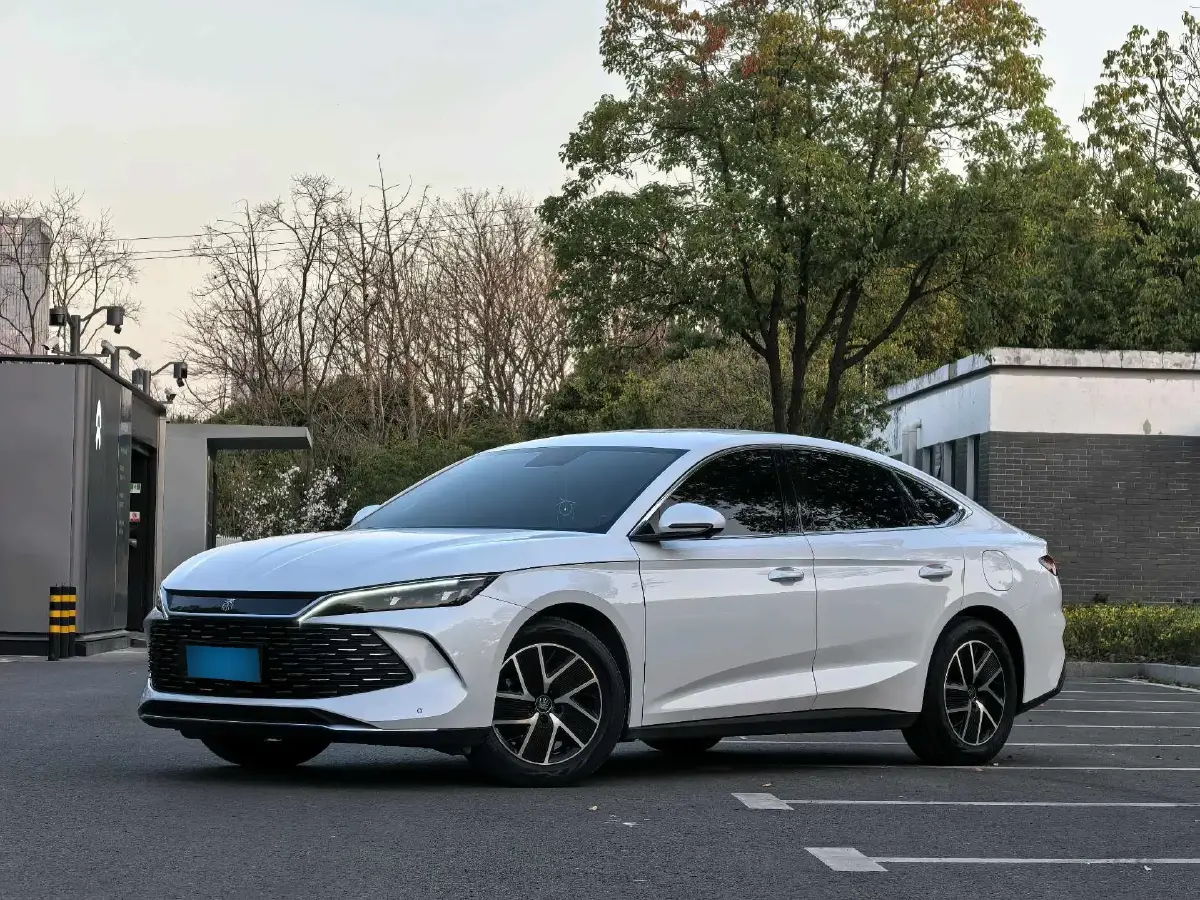 2024 BYD QinL 1.5L 101HP L4 E-CVT PHEV 10.08KWH