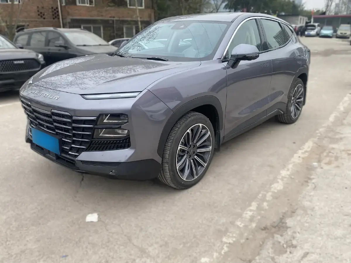 2022 Jetour DASHING 1.6T 197HP L4 7DCT
