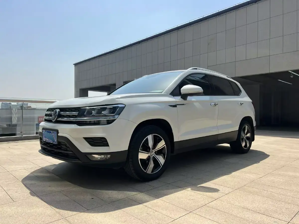 2021 Volkswagen Tharu 1.4T 150HP L4 7DCT