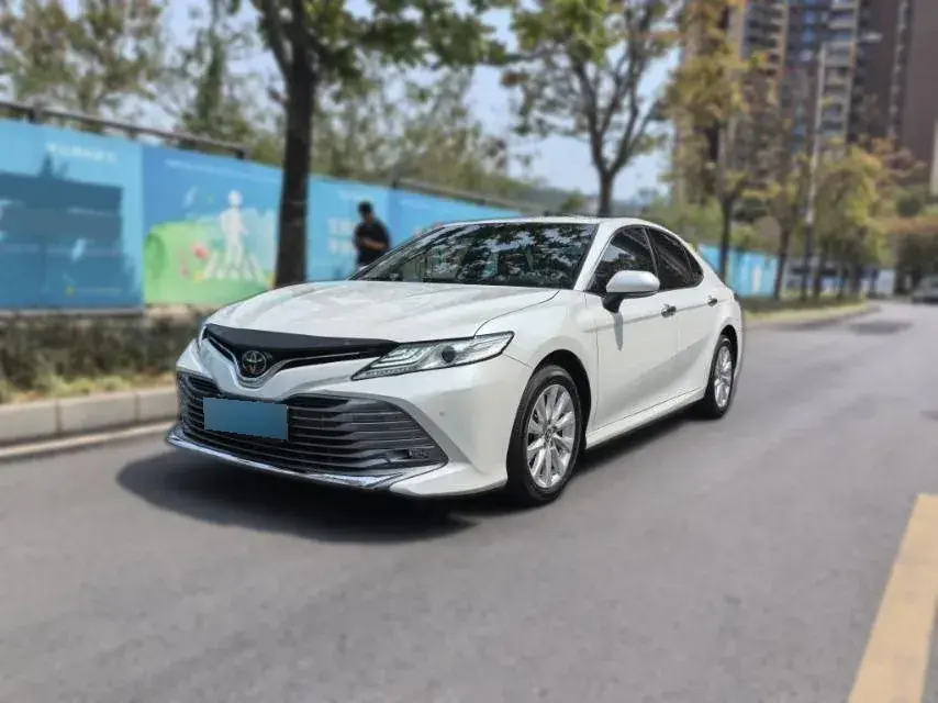 2019 Toyota Camry 2.0L 178HP L4 CVT