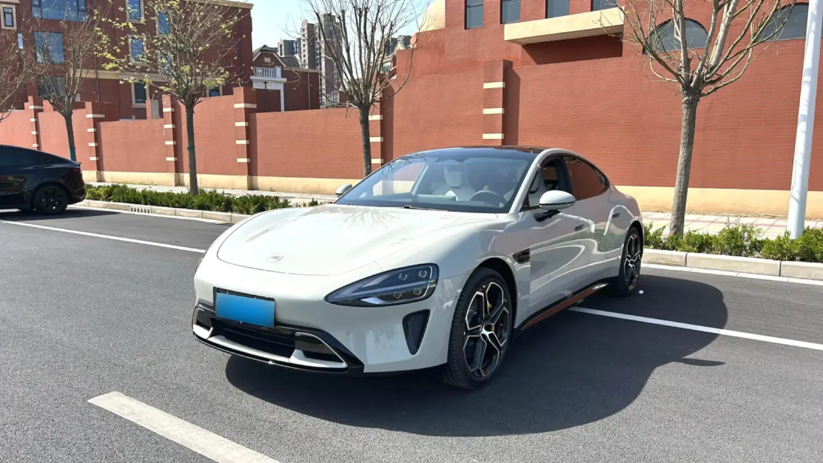 2024 MI SU7 BEV 73.6KWH