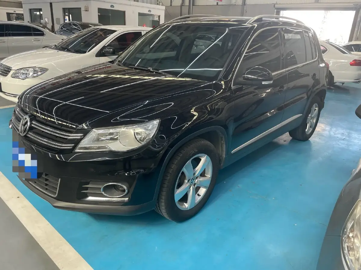 2012 Volkswagen Tiguan 1.8T 160HP L4 6AT