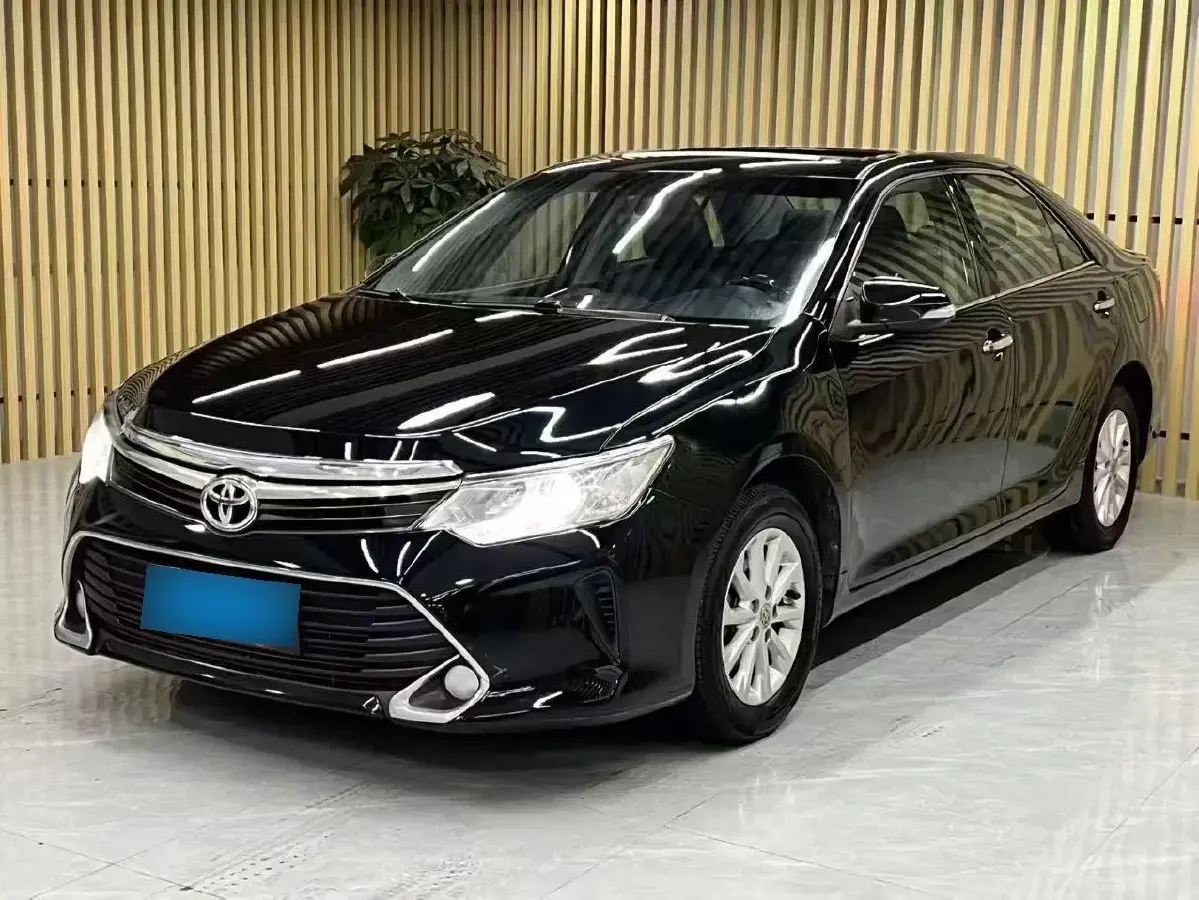 2015 Toyota Camry 2.0L 167HP L4 6AT