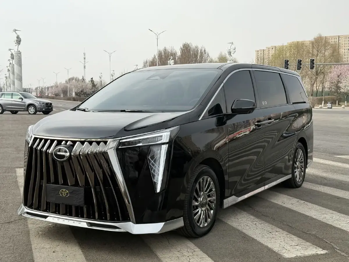 2023 GAC Trumpchi M8 2.0T 252HP L4 8AT