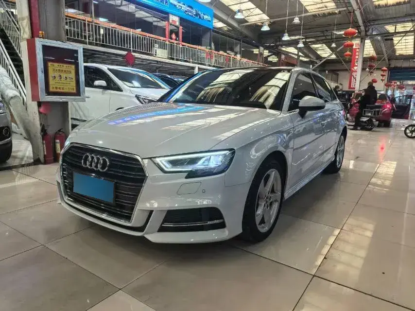 2025 Audi A3 1.5T 160HP L4 7DCT