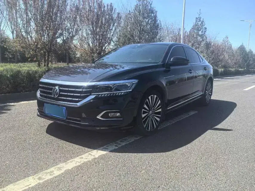 2019 Volkswagen Passat 2.0T 186HP L4 7DCT