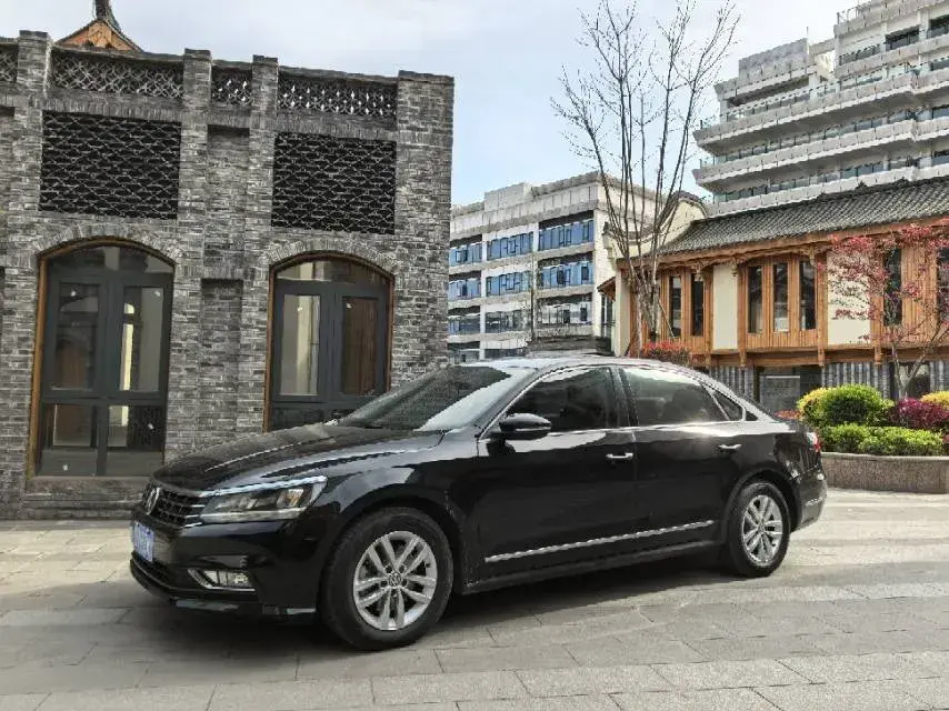 2016 Volkswagen Passat 1.8T 180HP L4 7DCT